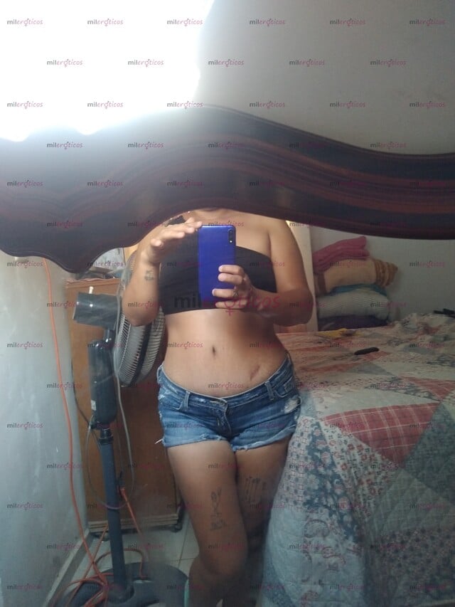 FOTOS DE MADURA FELIZ Y SENCILLA COMPRENSIVA SEDUCTORA FELIZ CARIÑOSA PLATICADOR