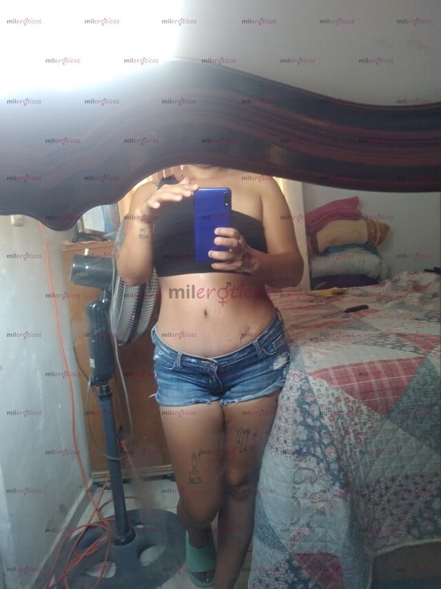 FOTOS DE MADURA FELIZ Y SENCILLA COMPRENSIVA SEDUCTORA FELIZ CARIÑOSA PLATICADOR