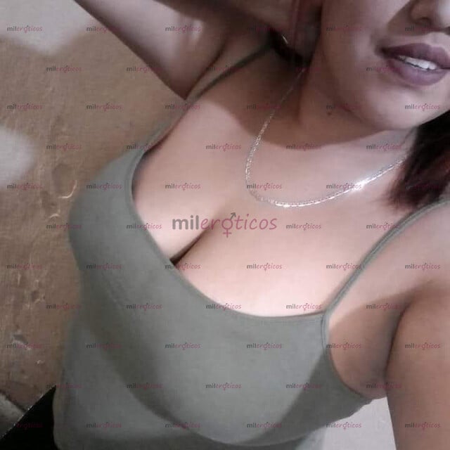 FOTOS DE CHICA GORDIBUENA TETONA Y CULONA MORENA MUY SABROSA