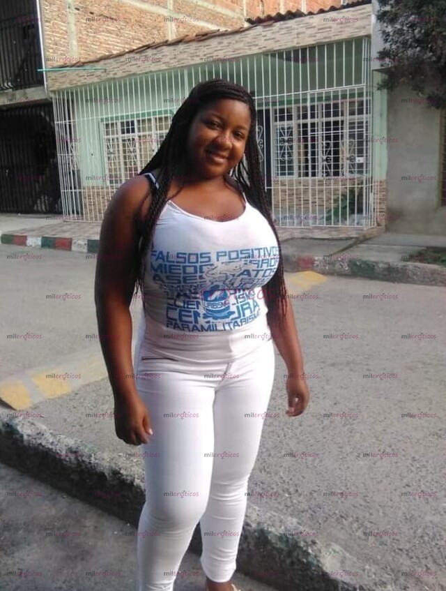 FOTOS DE JUGUETONA TIERNA CALIENTE Y GRANDOTA ASÍ SOY MÍA AMORES LISTA PARA LLAMADAS
