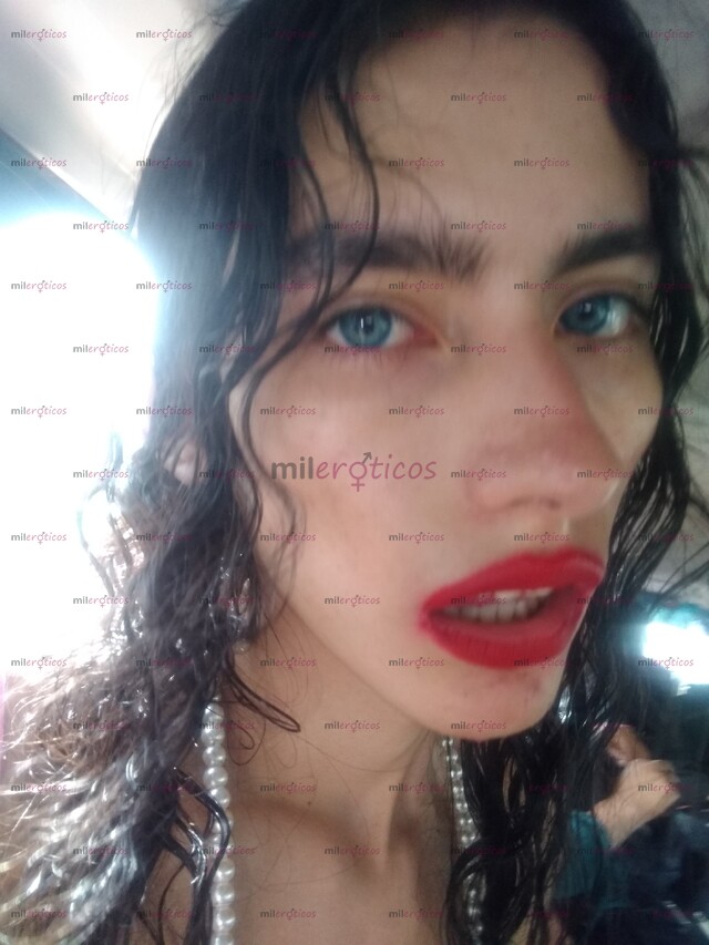 FOTOS DE QUIERO TU SEMEN. DAME LECHE. SOY UNA CHICA CON PENE GRANDE. SOY ACTIVA Y PASIVA.