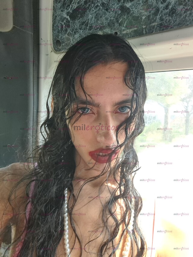 FOTOS DE QUIERO TU SEMEN. DAME LECHE. SOY UNA CHICA CON PENE GRANDE. SOY ACTIVA Y PASIVA.