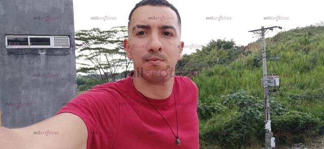 FOTOS DE LUCAS MARTINEZ CHICO VERGÓN XL , VERGA GRUESA , GRANDE Y LECHERA