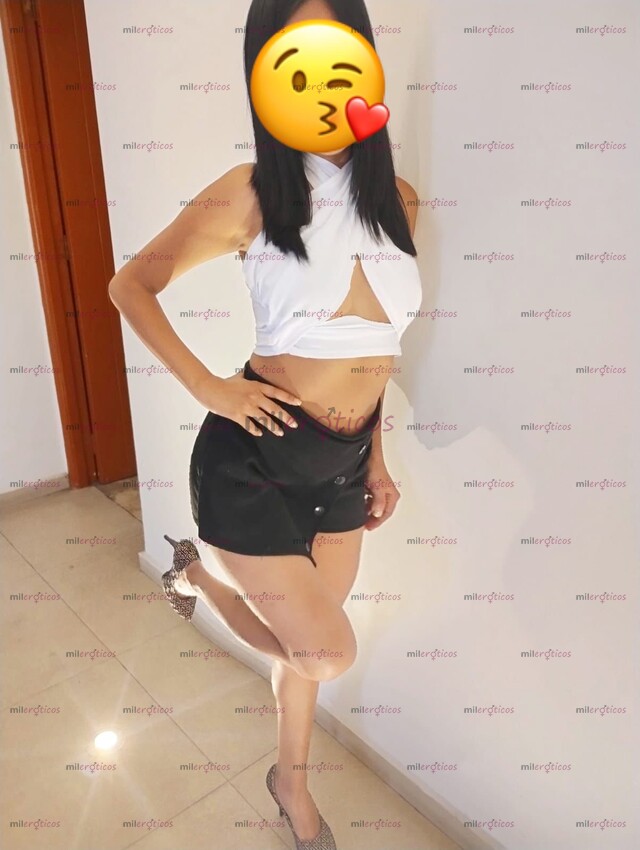 FOTOS DE HERMOSA FLAQUITA NATURAL SÚPER CACHONDA