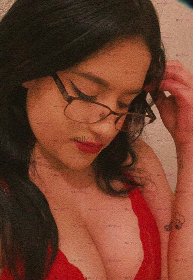 FOTOS DE ESTUDIANTE CALIENTE CON GANAS DE FOLLAR Y QUE ME METAS TU VERGA BUSCA A TU CHICA