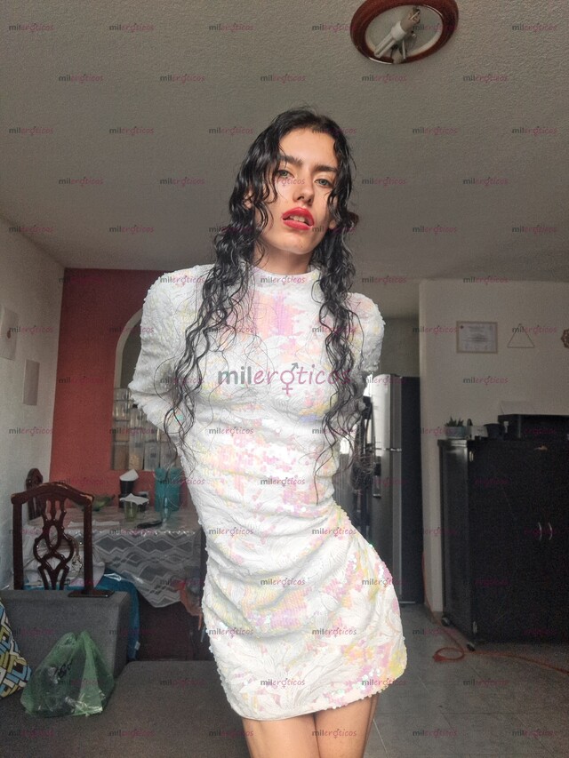 FOTOS DE TENGO 19 AÑOS DE EDAD. IMPRESIONANTE SEXO TE VOY A DAR ACTIVA Y PASIVA. SOYINTER