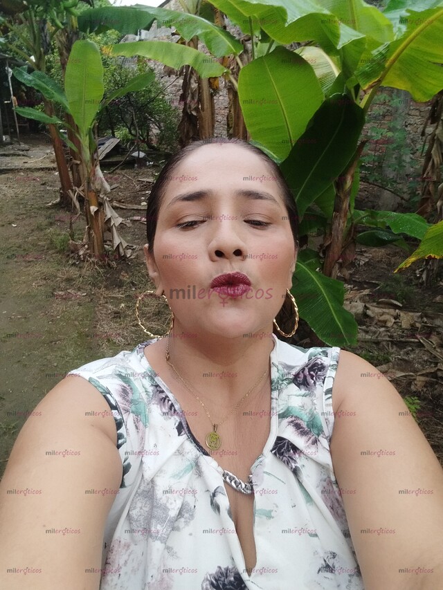 FOTOS DE HOLA SOY UNA MADURITA DISPUESTA ASERTE FELIZ POR UN BUEN RATO DE BUENA PASIÓN