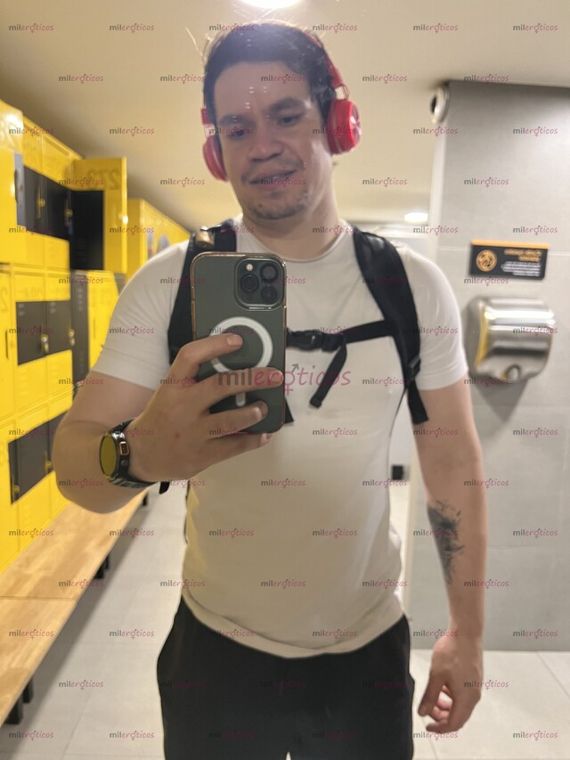 FOTOS DE HOLA QUIERO DARTE UN BUEN SERVICIO PARA QUE DISFRUTEMOS BN RICO Y LLENARTE DE PL