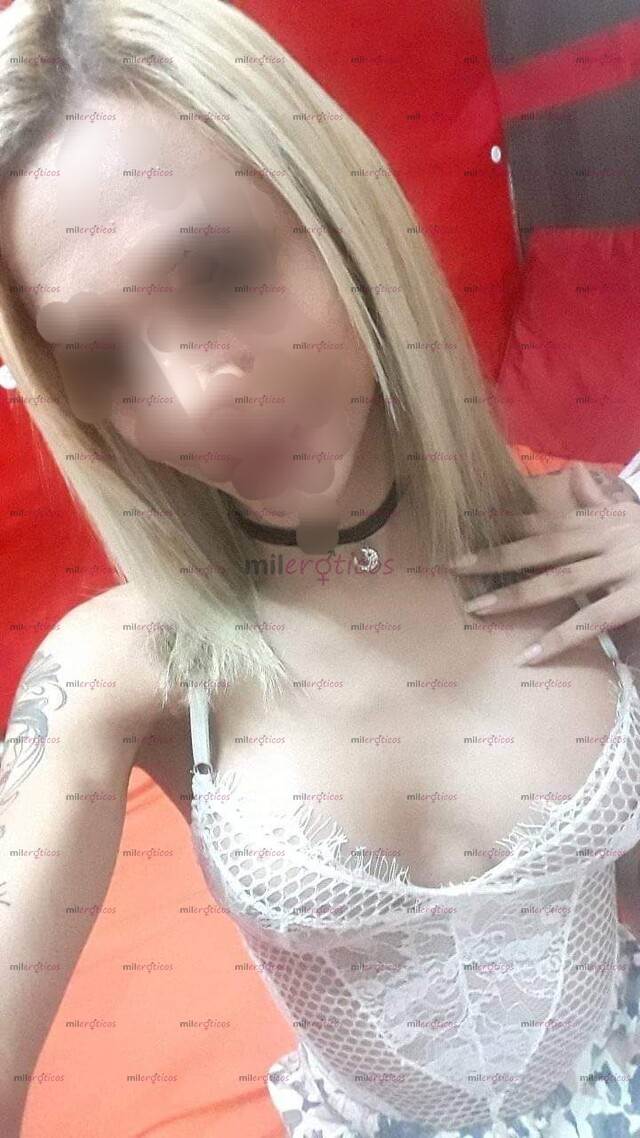 FOTOS DE FIESTERA, DIVERTIDA, COMPLACIENTE Y MUY CALIENTE