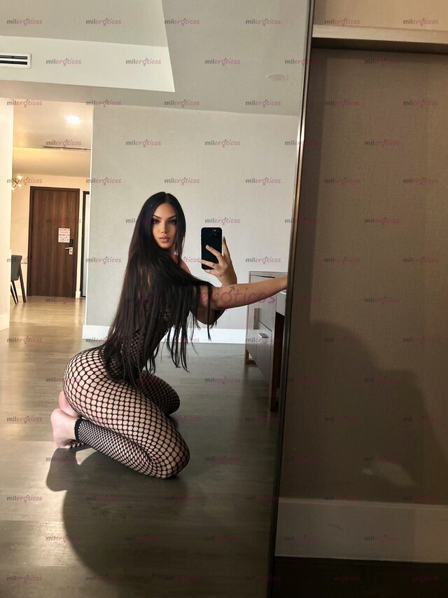 FOTOS DE CON LUGAR MODELO EXPLOSIVA, BIEN CALIENTE