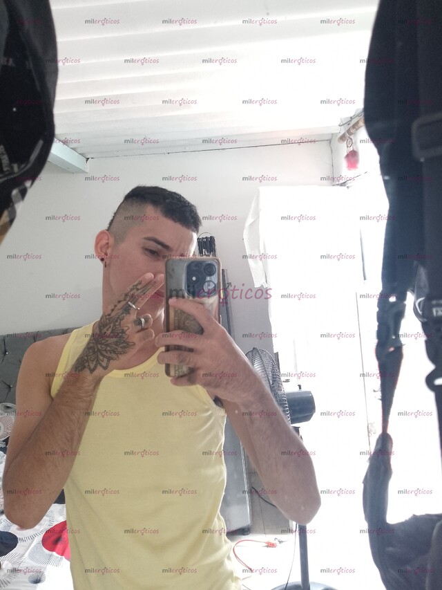 FOTOS DE JOVEN ATENTO. EDUCADO. ESTUDIANTE EN CUCUTA . CALIMO JOVEN DELGADO