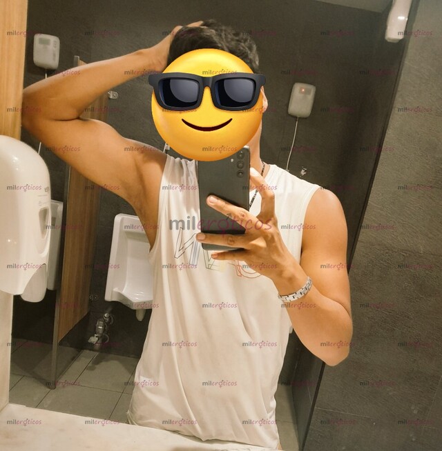 FOTOS DE CHICO ACAPULQUEÑO, DOTADO 20 CM. MUY CALIENTE Y SERVICIAL