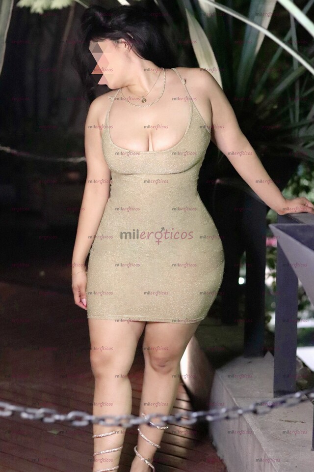 FOTOS DE CALIENTE NALGONA Y CHICHONA POCOS DÍAS AQUI