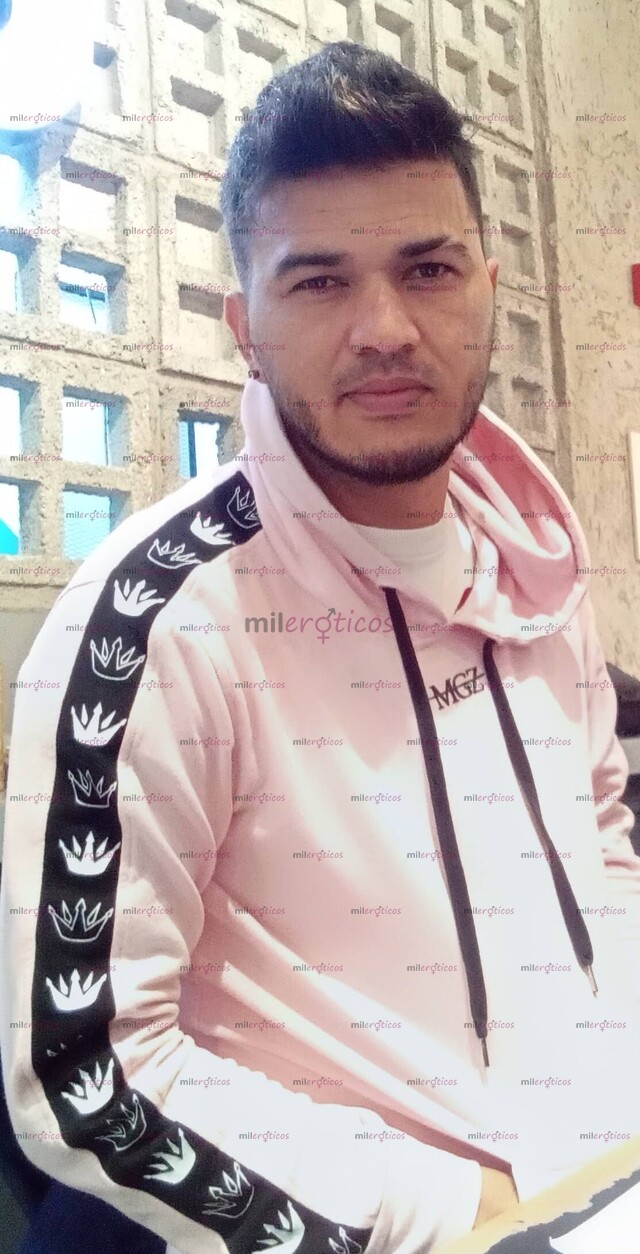 FOTOS DE VENEZOLANO BI SERIO, DISCRETO Y COMPLACIENTE.