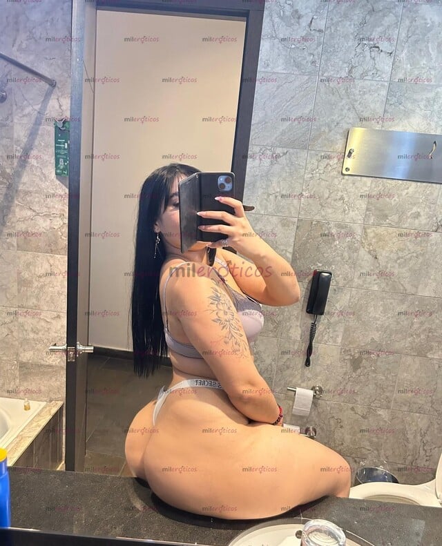 FOTOS DE DELICADA Y HERMOSA PELINEGRA MUY SENSUAL