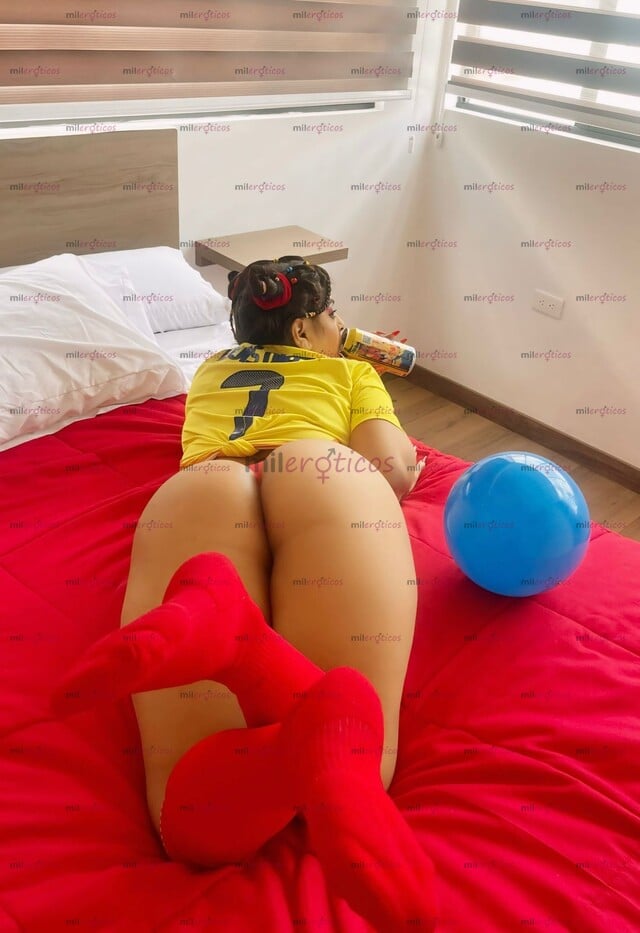 FOTOS DE HOLA DESPIERTA PONME A CHILLAR FUTBOLISTA COLOMBIANA ENTIERRAMELA TU PELOTA