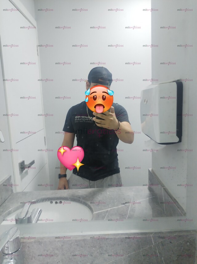 FOTOS DE MUCHACHO JOVEN, ATRACTIVO, CARISMÁTICO, DIVERTIDO Y MUY CALIENTE.