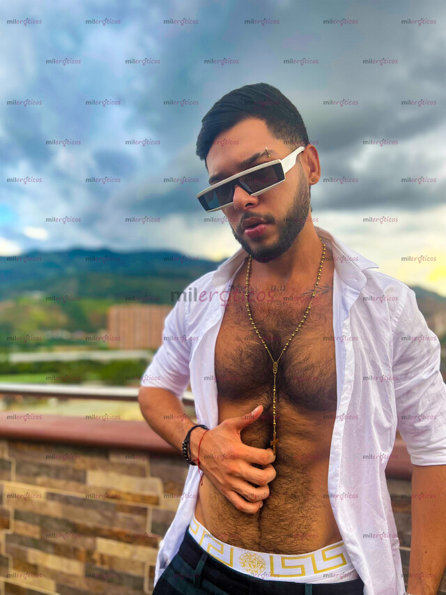 FOTOS DE JOVEN ACTIVO CALIENTE COMPLACIENTE Y LECHERO