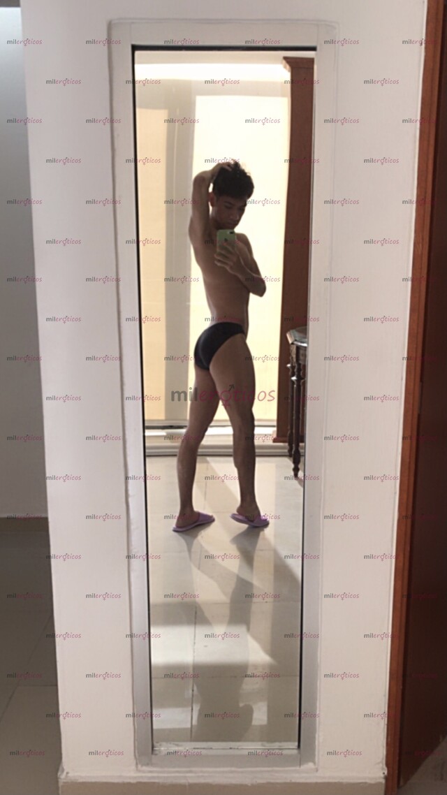 FOTOS DE CHICO TWINK NALGON CALIENTE Y COMPLACIENTE DE 20 AÑOS EN CIUDAD DE MÉXICO