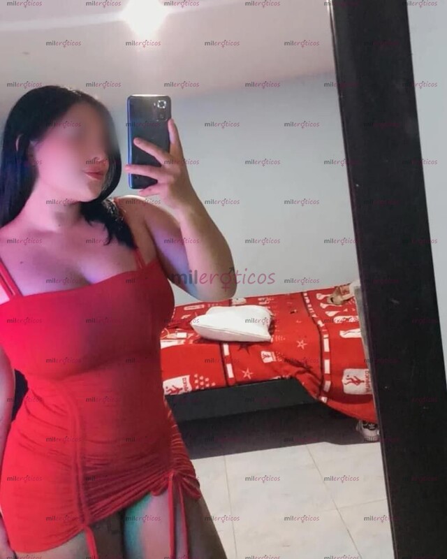 FOTOS DE SOY UNA NIÑA DE 19 AÑITOS MUY ARRECHITA CON GANAS DE SACAR TU LECHE