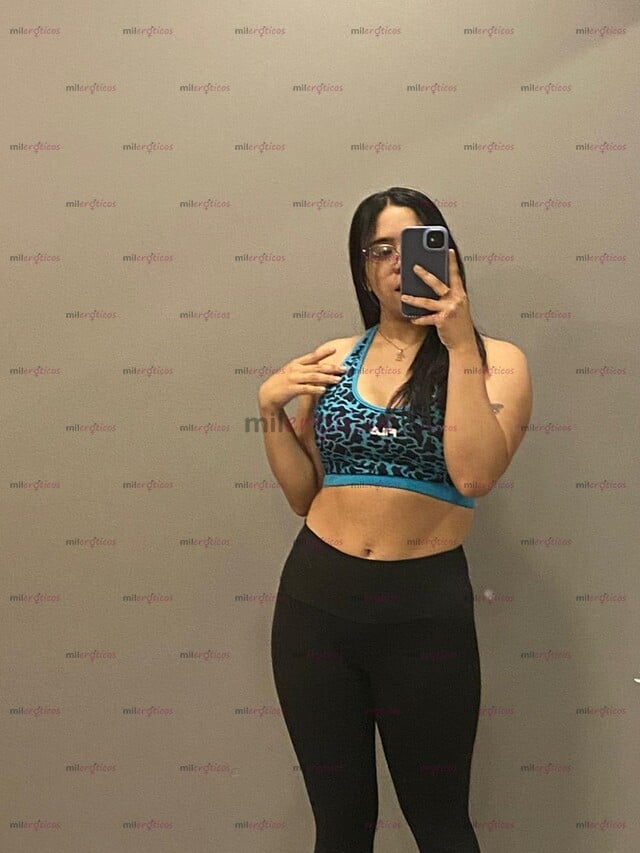FOTOS DE HERMOSA MUJER BLANCA DE CABELLO NEGRO PARA SACAR TODA TU LECHITA