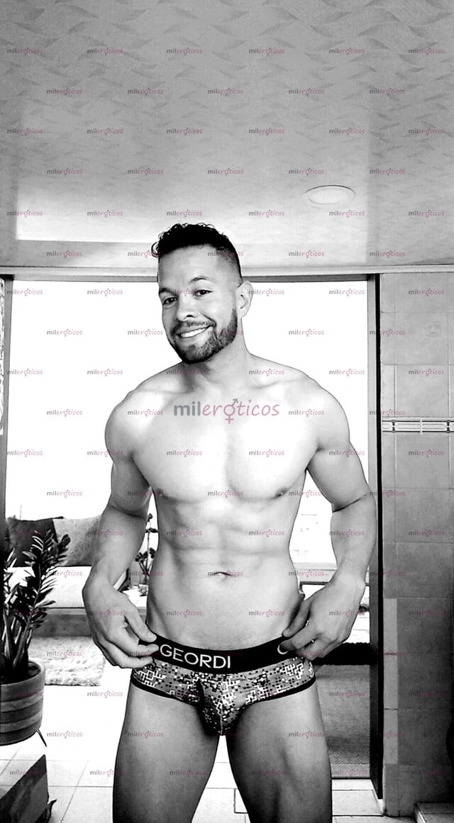 FOTOS DE MASAJES RELAJANTES Y ANTIESTRÉS EN SPA PROPIO PARA HOMBRES Y MUJERES.