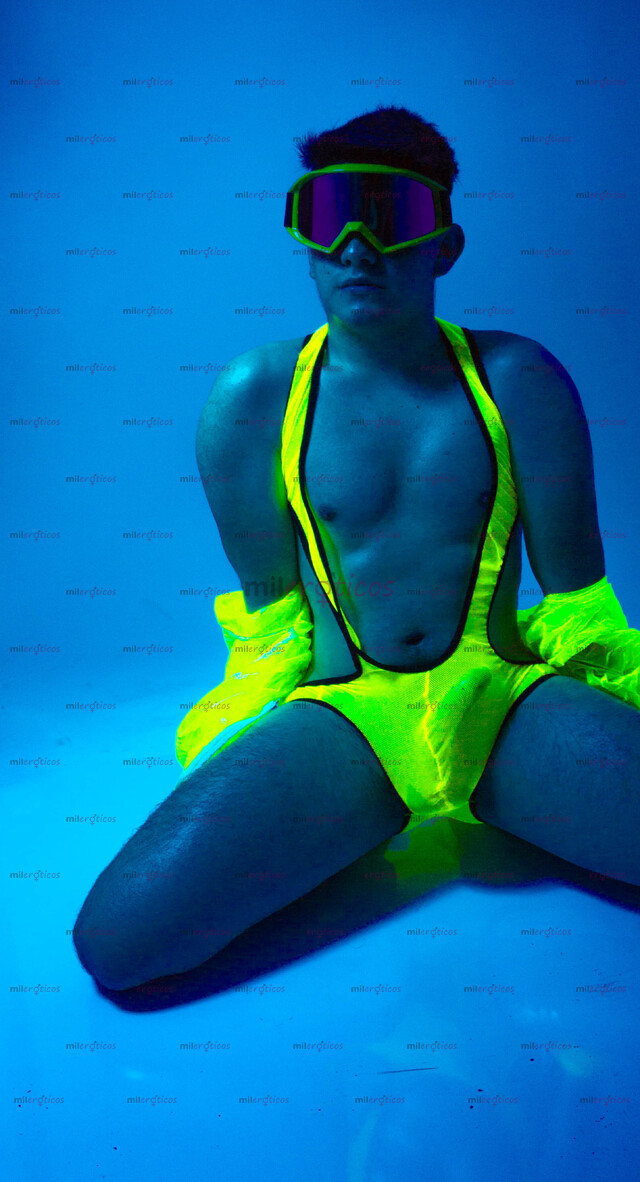 FOTOS DE DIEGO, ESTUDIANTE INTER ACTIVO, COMPLACIENTE