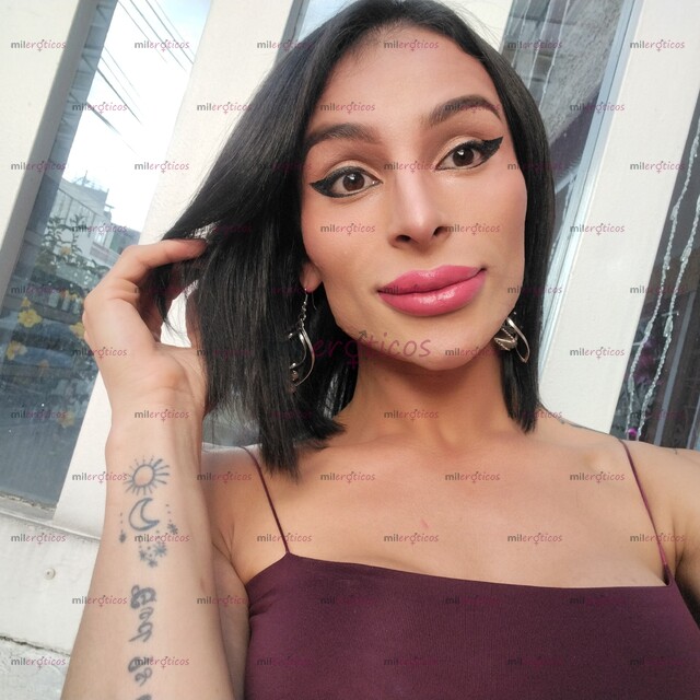 FOTOS DE DEJAME PALPAR TU CUERPO LENTAMENTE CON MIS MANOS