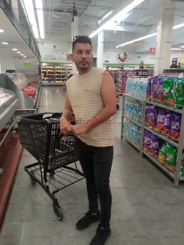 FOTOS DE MASAJISTA ACTIVO SEXOXO DOTADO MORBOSO EXTRANJERO