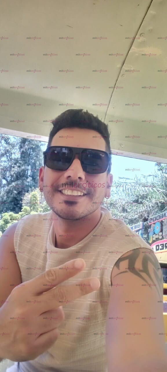 FOTOS DE MASAJISTA ACTIVO SEXOXO DOTADO MORBOSO EXTRANJERO