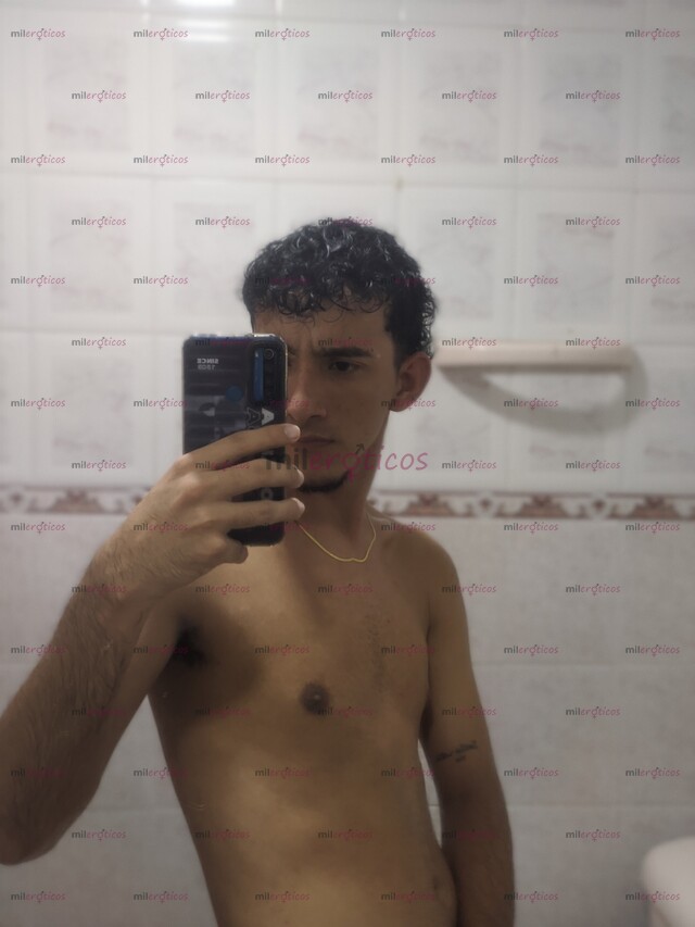 FOTOS DE JHONAS , DE PLACER E INTENSIDAD CON DULZURA Y MALDAD