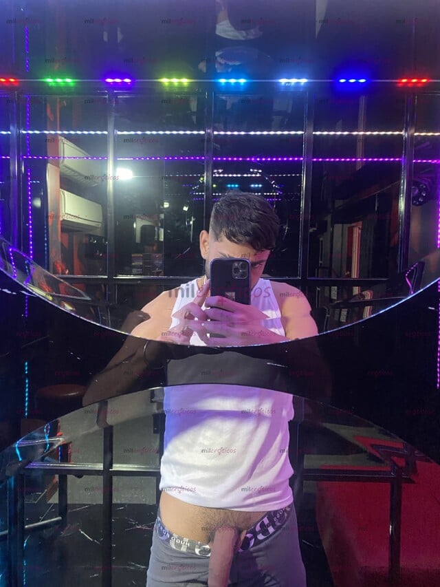 FOTOS DE BISEXUAL DESCOMPLICADO MENTE ABIERTA DISPONIBLE YA
