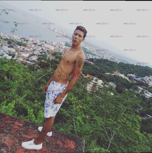 FOTOS DE MORENO CHACAL CALIENTE COMPLACIENTE 20CM