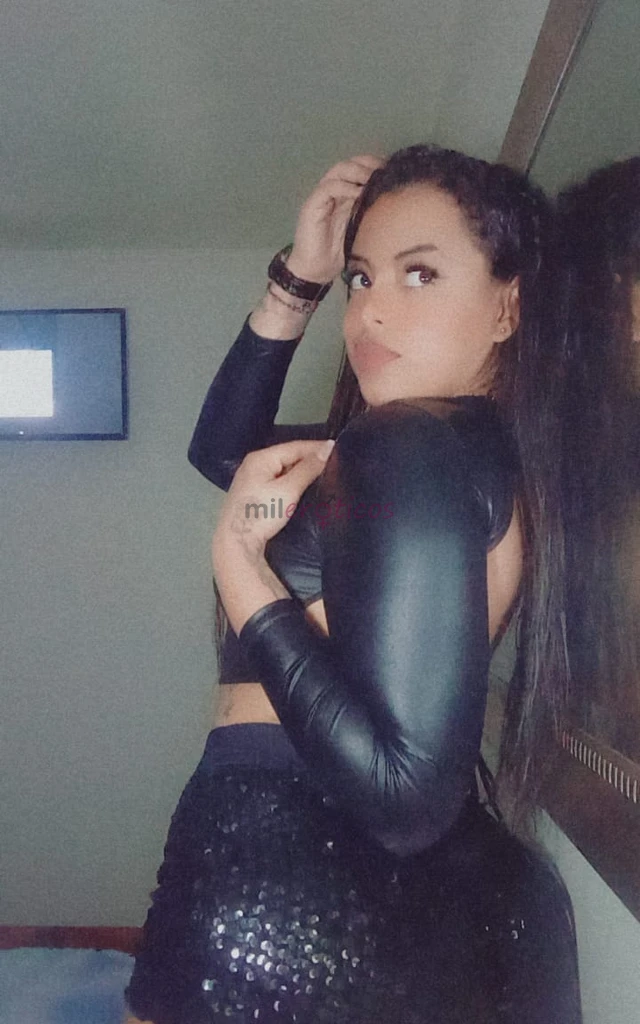 Dispongo de lugar hermosa nina descomplicada con muchas promos te espeero estare disponible aca en mi depa con muchas ganas de follar bien rico estas...