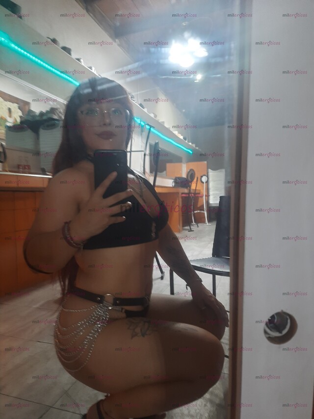 FOTOS DE SIMPATÍCA, AMABLE, ATENTA,MUY PLATICADORA SOBRE TODO HERMOSA