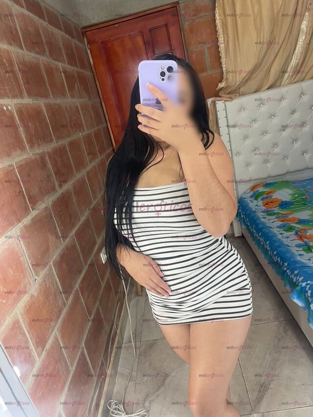 FOTOS DE HOLA AMOR SOY NAYSHA DISPUESTA A CUMPLIR TUS FANTASÍAS Y SACARTE TODA TU LECHIT