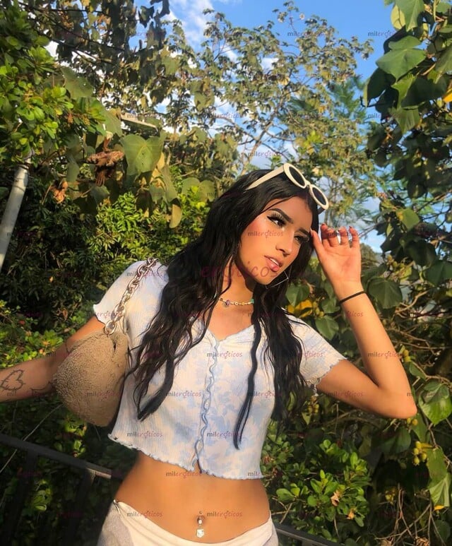 FOTOS DE NUEVA CHICA 100% PASIVA FEMENINA MUY BABOSA