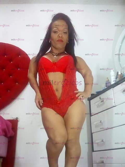 FOTOS DE LA PEQUEÑA MUJER TRANS BAJITA COMPLACIENTE Y MENTE ABIERTA