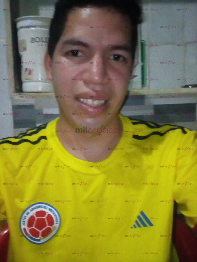FOTOS DE ME LLAMO ORLANDO SOY UN CHICO ATRACTIVO ME GUSTA PASARLA BIEN.