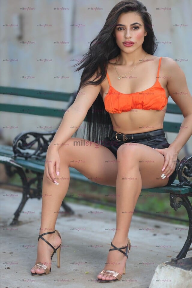 FOTOS DE LINDA COLOMBIANA MUY CACHONDA CON GANAS DE PASAR UN RICO Y DELICIOSO ENCUENTRO