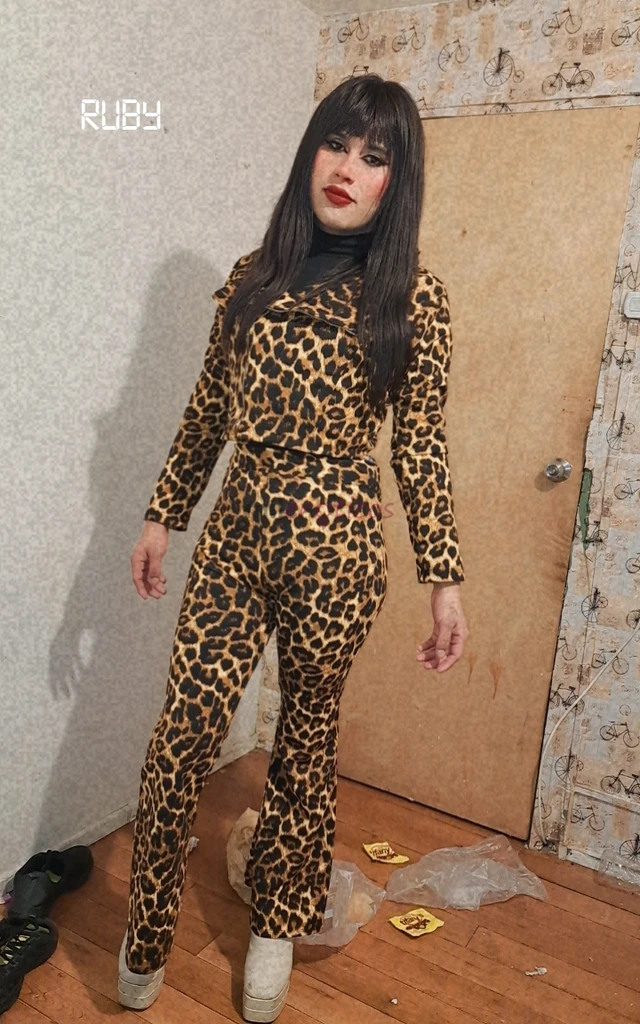 Hola carino mi nombre es ruby tengo 23 anos de edad y soy una escort transnueva con ganas de pasarla rico contigo aca podemos hacer todo lo que tu des...