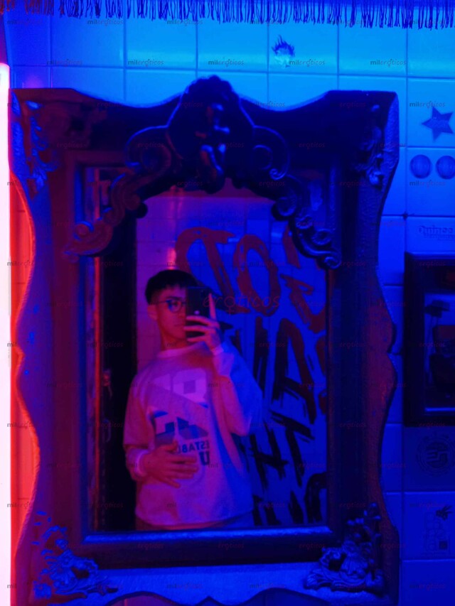 FOTOS DE TWINK BLANCO, DESCOMPLICADO, DOSPONIBLE EN TU CIUDAD