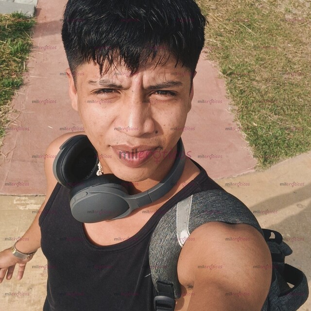 FOTOS DE MORENO ARRECHO , COMPLACIENTE Y MENTE ABIERTA