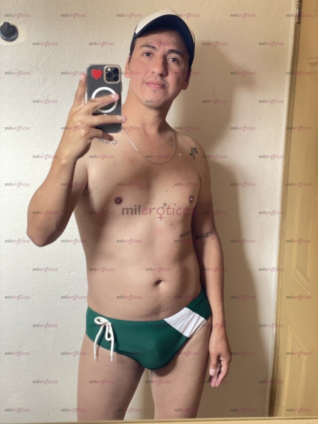 FOTOS DE CHICO SEXY SIEMPRE MUY HOT VAMOS A DISFRUTAR DEL MOMENTO