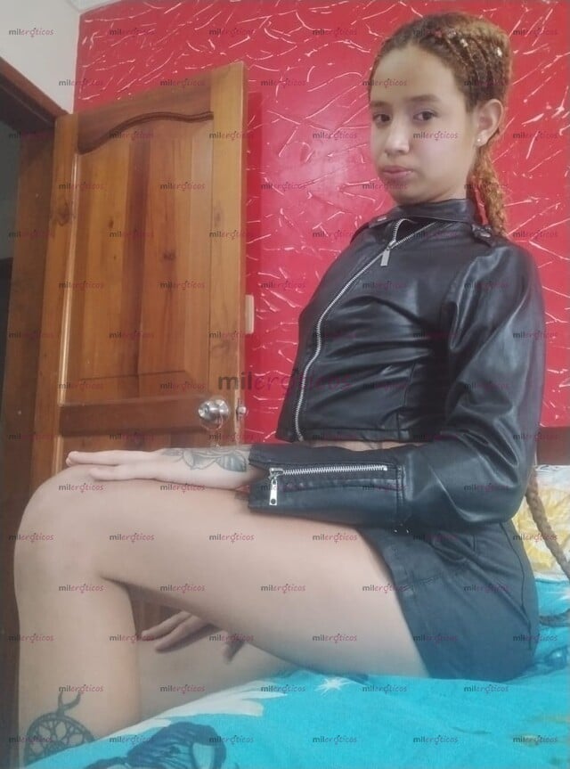 FOTOS DE HOLA MIS BEBES SOY DANY MEJÍA UNA PAISITA MORBOSA Y MUY CALIENTE. PUEDO SER UN