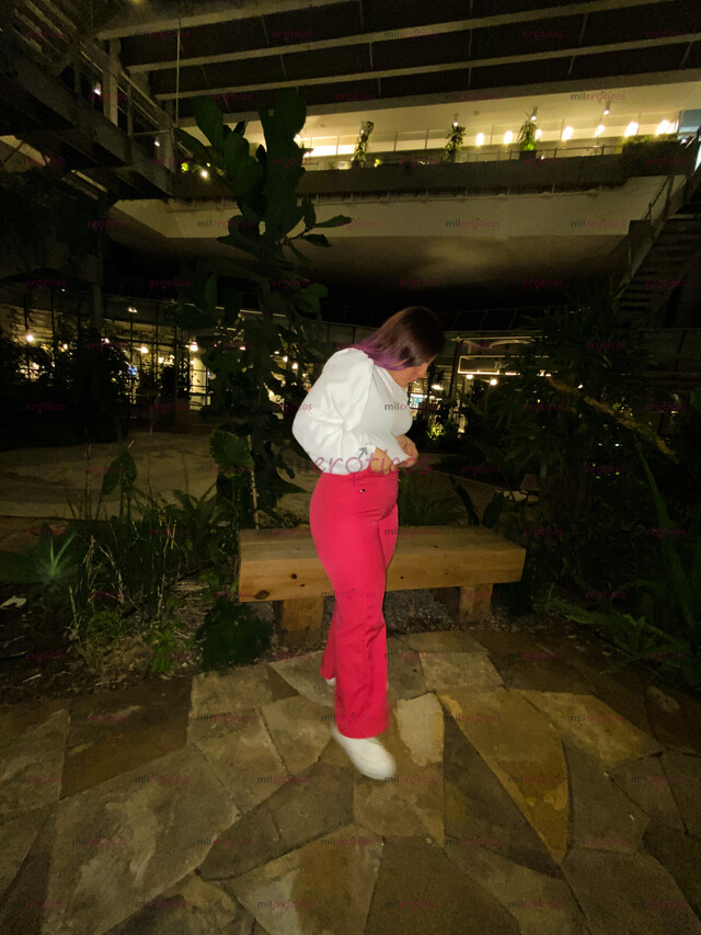 FOTOS DE SOFI , DISCRETA , COMPLACIENTE Y DISPONIBLE PARA TI CON LUGAR EN MTY