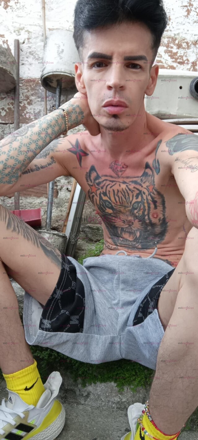 FOTOS DE HOLA YO MEN DELGADO SERIO RESERVADO VENDO CONTENIDO Y HAGO VIDEO LLAMADAS