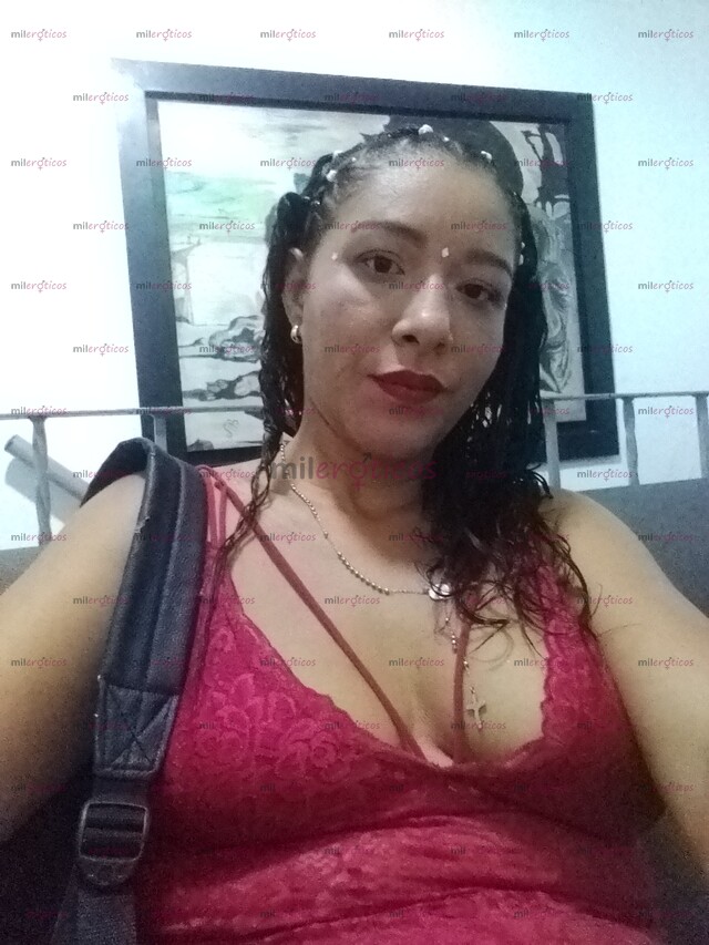 FOTOS DE SOY UNA CHICA MORENA ALTA CON BUEN SERVICIO ME ENCANTA COMPLACERLOS
