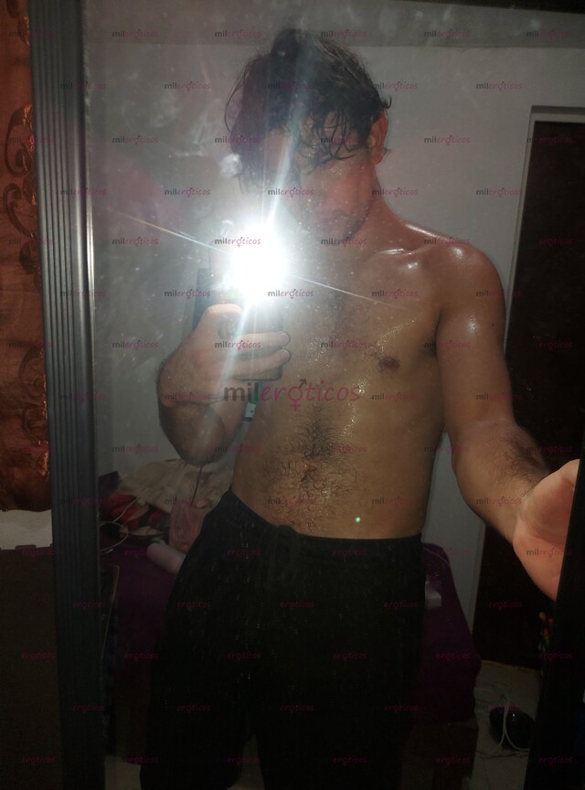 FOTOS DE 400 1 HR. JOVEN MUY CACHONDO Y CON EXPERIENCIA PARA COGER MUJERES. SOLO MUJERES!