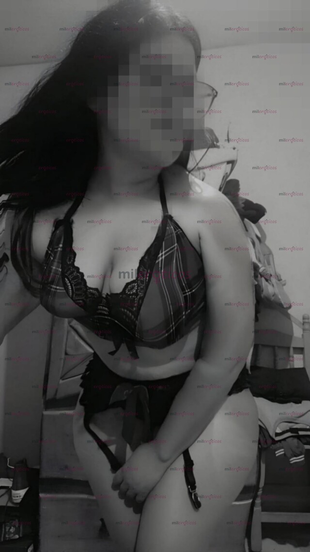 FOTOS DE TU DISPUESTA A COMPLACER TUS LOCAS FANTASÍAS,SOY AZUL TU CHICA CALIENTE